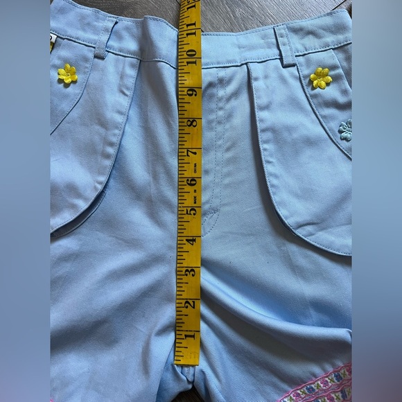 Vintage 70s 80s Flower Applique & Ribbon Embellished High Waisted Shorts. Size S - Picture 11 of 12